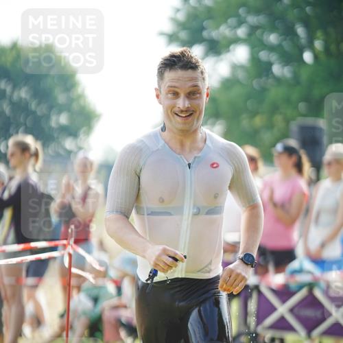 21.06.2026 - 29. Vierlanden-Triathlon LAZAROV Photography http://msf.ph/oto/9839839 21.06.2026 08:39:51 Schwimmen 72, 106 meine-sportfotos.de