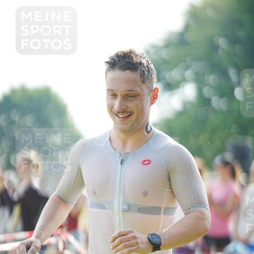21.06.2026 - 29. Vierlanden-Triathlon LAZAROV Photography http://msf.ph/oto/9839842 21.06.2026 08:39:52 Schwimmen 72 meine-sportfotos.de