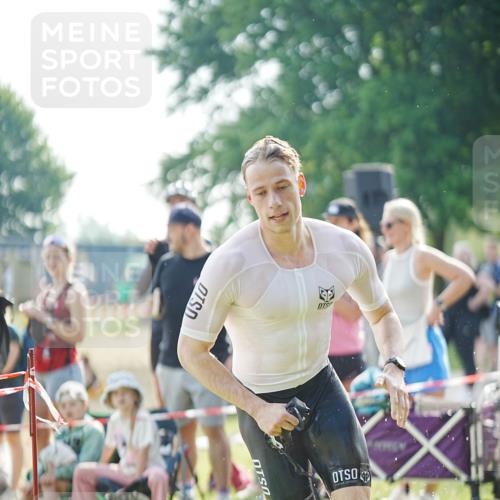 21.06.2026 - 29. Vierlanden-Triathlon LAZAROV Photography http://msf.ph/oto/9839850 21.06.2026 08:40:04 Schwimmen 7, 103 meine-sportfotos.de