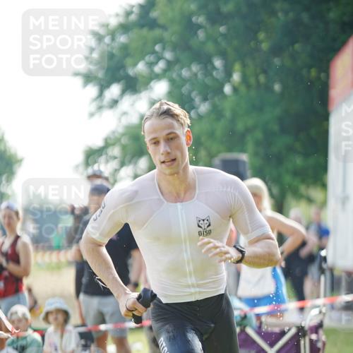21.06.2026 - 29. Vierlanden-Triathlon LAZAROV Photography http://msf.ph/oto/9839851 21.06.2026 08:40:04 Schwimmen 7, 103 meine-sportfotos.de