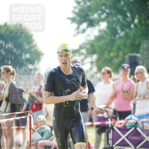 21.06.2026 - 29. Vierlanden-Triathlon LAZAROV Photography http://msf.ph/oto/9839855 21.06.2026 08:40:09 Schwimmen 7, 21 meine-sportfotos.de