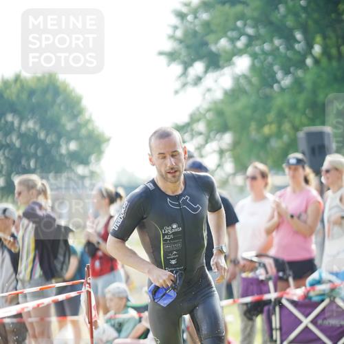 21.06.2026 - 29. Vierlanden-Triathlon LAZAROV Photography http://msf.ph/oto/9839860 21.06.2026 08:40:13 Schwimmen 7, 21, 55, 78, 109 meine-sportfotos.de