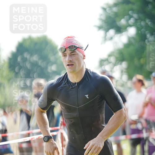 21.06.2026 - 29. Vierlanden-Triathlon LAZAROV Photography http://msf.ph/oto/9839871 21.06.2026 08:40:17 Schwimmen 21, 55, 78, 109 meine-sportfotos.de
