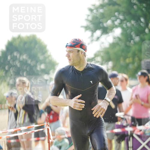 21.06.2026 - 29. Vierlanden-Triathlon LAZAROV Photography http://msf.ph/oto/9839872 21.06.2026 08:40:24 Schwimmen 51, 55, 109 meine-sportfotos.de