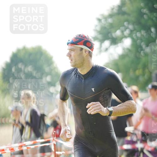 21.06.2026 - 29. Vierlanden-Triathlon LAZAROV Photography http://msf.ph/oto/9839874 21.06.2026 08:40:24 Schwimmen 51, 55, 109 meine-sportfotos.de
