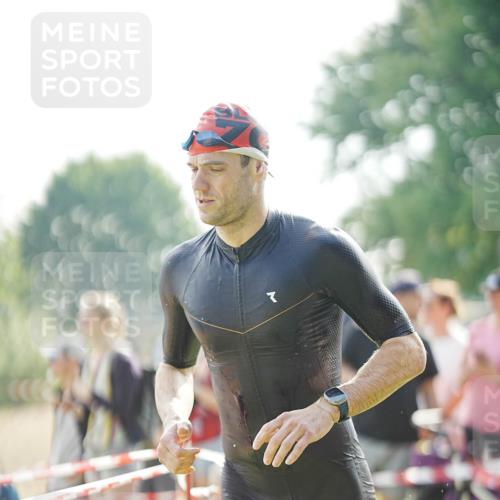 21.06.2026 - 29. Vierlanden-Triathlon LAZAROV Photography http://msf.ph/oto/9839875 21.06.2026 08:40:24 Schwimmen 51, 55, 109 meine-sportfotos.de