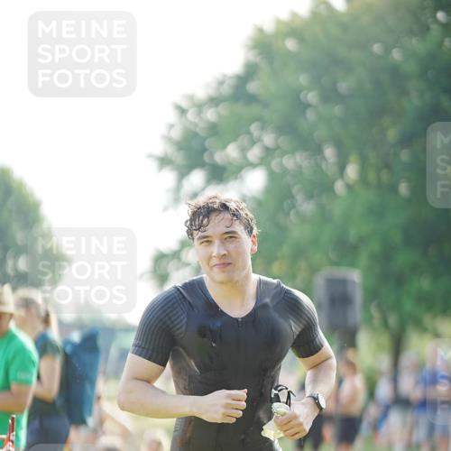 21.06.2026 - 29. Vierlanden-Triathlon LAZAROV Photography http://msf.ph/oto/9839884 21.06.2026 08:49:25 Schwimmen 54, 86 meine-sportfotos.de