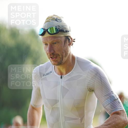 21.06.2026 - 29. Vierlanden-Triathlon LAZAROV Photography http://msf.ph/oto/9839893 21.06.2026 08:49:39 Schwimmen 187 meine-sportfotos.de