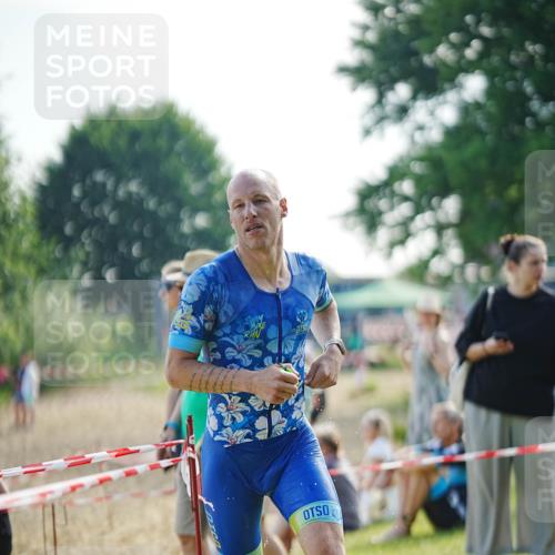 21.06.2026 - 29. Vierlanden-Triathlon LAZAROV Photography http://msf.ph/oto/9839913 21.06.2026 08:50:17 Schwimmen 52, 139 meine-sportfotos.de