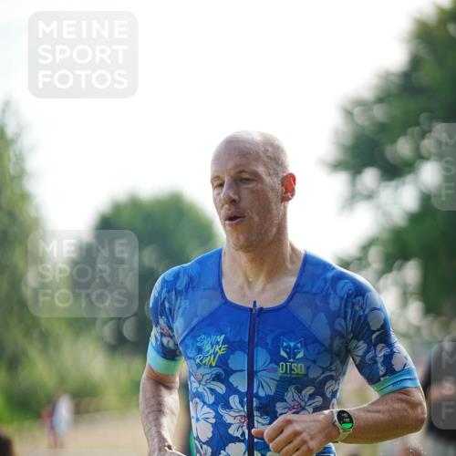 21.06.2026 - 29. Vierlanden-Triathlon LAZAROV Photography http://msf.ph/oto/9839918 21.06.2026 08:50:18 Schwimmen 52, 139 meine-sportfotos.de