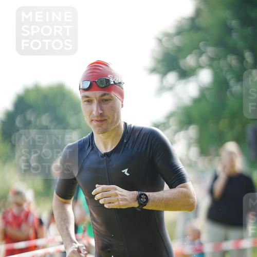 21.06.2026 - 29. Vierlanden-Triathlon LAZAROV Photography http://msf.ph/oto/9839951 21.06.2026 08:51:01 Schwimmen 100, 179, 1353 meine-sportfotos.de
