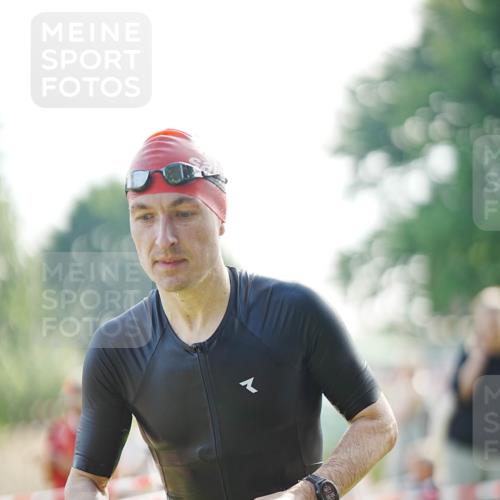 21.06.2026 - 29. Vierlanden-Triathlon LAZAROV Photography http://msf.ph/oto/9839952 21.06.2026 08:51:01 Schwimmen 100, 179, 1353 meine-sportfotos.de