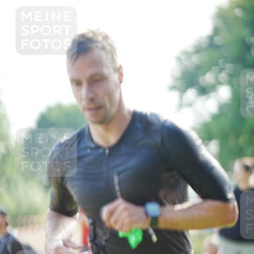 21.06.2026 - 29. Vierlanden-Triathlon LAZAROV Photography http://msf.ph/oto/9839979 21.06.2026 08:52:06 Schwimmen 151 meine-sportfotos.de