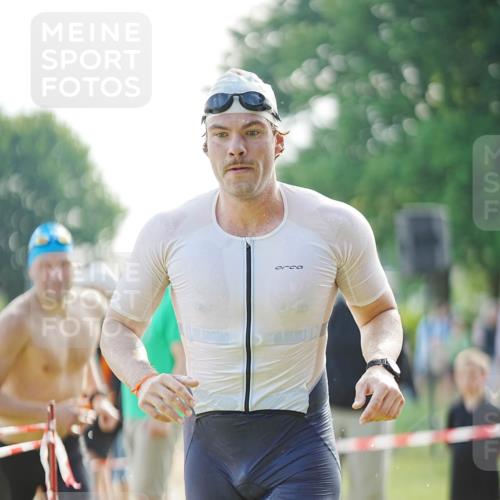 21.06.2026 - 29. Vierlanden-Triathlon LAZAROV Photography http://msf.ph/oto/9839985 21.06.2026 08:52:19 Schwimmen 5, 58, 171 meine-sportfotos.de