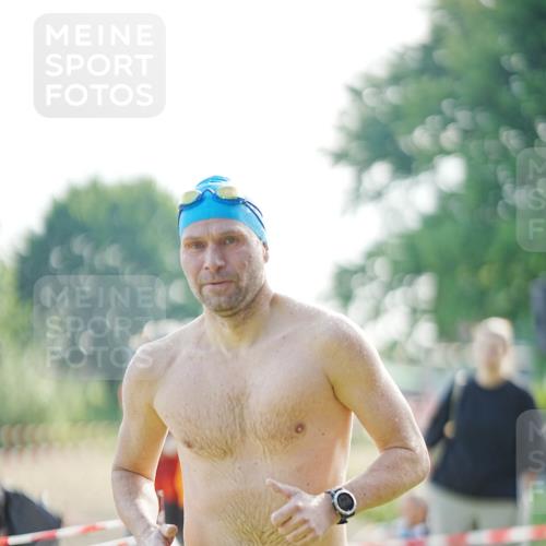 21.06.2026 - 29. Vierlanden-Triathlon LAZAROV Photography http://msf.ph/oto/9839988 21.06.2026 08:52:20 Schwimmen 5, 58, 171 meine-sportfotos.de
