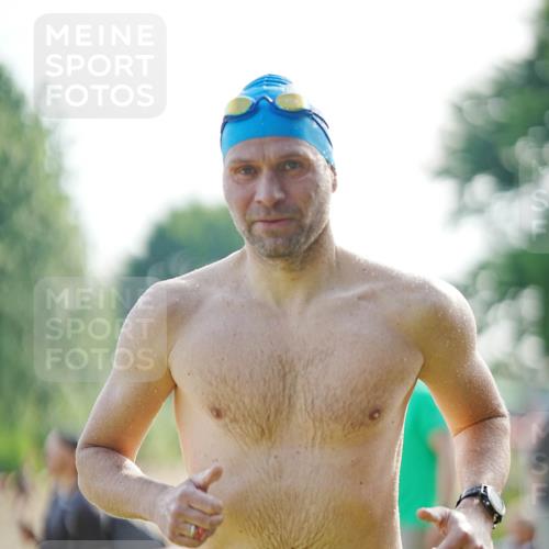21.06.2026 - 29. Vierlanden-Triathlon LAZAROV Photography http://msf.ph/oto/9839990 21.06.2026 08:52:21 Schwimmen 5, 58, 171 meine-sportfotos.de