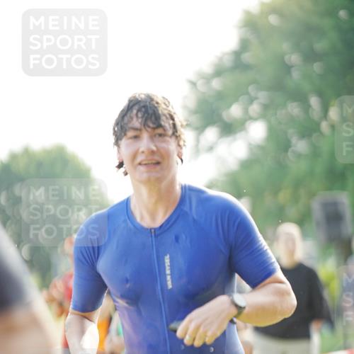 21.06.2026 - 29. Vierlanden-Triathlon LAZAROV Photography http://msf.ph/oto/9840008 21.06.2026 08:52:52 Schwimmen 22, 98, 195 meine-sportfotos.de