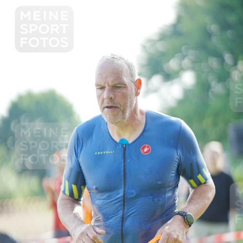 21.06.2026 - 29. Vierlanden-Triathlon LAZAROV Photography http://msf.ph/oto/9840016 21.06.2026 08:53:18 Schwimmen 200 meine-sportfotos.de