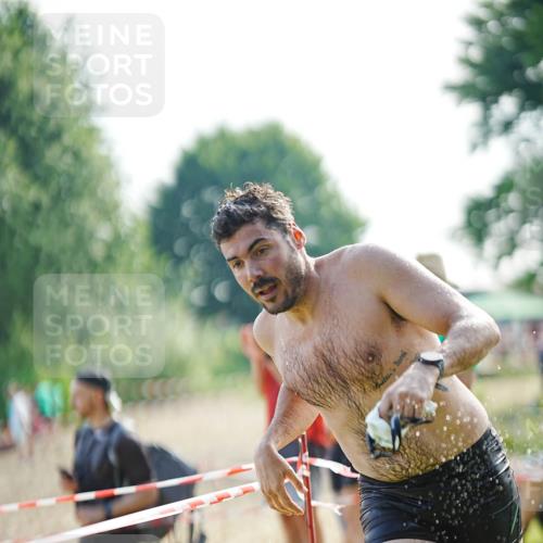 21.06.2026 - 29. Vierlanden-Triathlon LAZAROV Photography http://msf.ph/oto/9840029 21.06.2026 08:53:41 Schwimmen 15, 70 meine-sportfotos.de