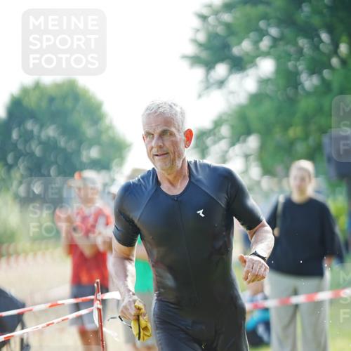 21.06.2026 - 29. Vierlanden-Triathlon LAZAROV Photography http://msf.ph/oto/9840033 21.06.2026 08:53:53 Schwimmen 124 meine-sportfotos.de