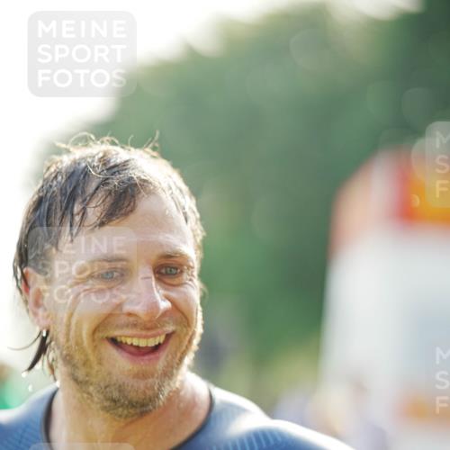 21.06.2026 - 29. Vierlanden-Triathlon LAZAROV Photography http://msf.ph/oto/9840076 21.06.2026 08:55:41 Schwimmen 113 meine-sportfotos.de