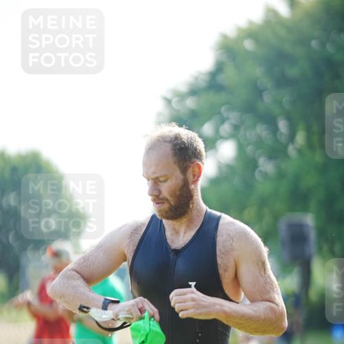 21.06.2026 - 29. Vierlanden-Triathlon LAZAROV Photography http://msf.ph/oto/9840105 21.06.2026 08:59:59 Schwimmen 114 meine-sportfotos.de