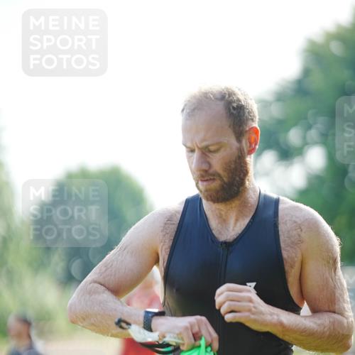 21.06.2026 - 29. Vierlanden-Triathlon LAZAROV Photography http://msf.ph/oto/9840107 21.06.2026 08:59:59 Schwimmen 114 meine-sportfotos.de