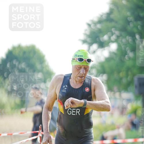 21.06.2026 - 29. Vierlanden-Triathlon LAZAROV Photography http://msf.ph/oto/9840118 21.06.2026 09:02:13 Schwimmen 217 meine-sportfotos.de