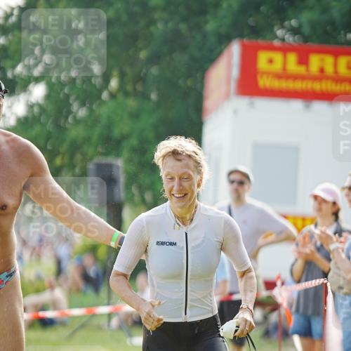 21.06.2026 - 29. Vierlanden-Triathlon LAZAROV Photography http://msf.ph/oto/9840121 21.06.2026 09:02:20 Schwimmen 217, 231, 283 meine-sportfotos.de
