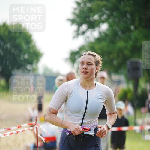 21.06.2026 - 29. Vierlanden-Triathlon LAZAROV Photography http://msf.ph/oto/9840134 21.06.2026 09:15:11 Schwimmen 248, 269, 294 meine-sportfotos.de