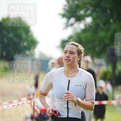 21.06.2026 - 29. Vierlanden-Triathlon LAZAROV Photography http://msf.ph/oto/9840135 21.06.2026 09:15:12 Schwimmen 248, 269, 294 meine-sportfotos.de