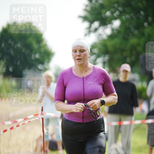 21.06.2026 - 29. Vierlanden-Triathlon LAZAROV Photography http://msf.ph/oto/9840162 21.06.2026 09:18:22 Schwimmen 232, 245, 259, 276, 281 meine-sportfotos.de