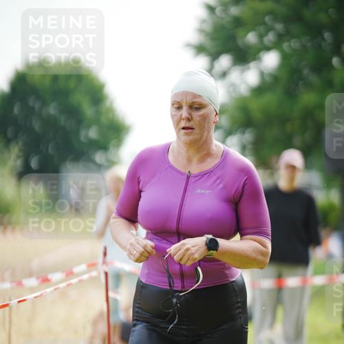21.06.2026 - 29. Vierlanden-Triathlon LAZAROV Photography http://msf.ph/oto/9840164 21.06.2026 09:18:22 Schwimmen 232, 245, 259, 276, 281 meine-sportfotos.de