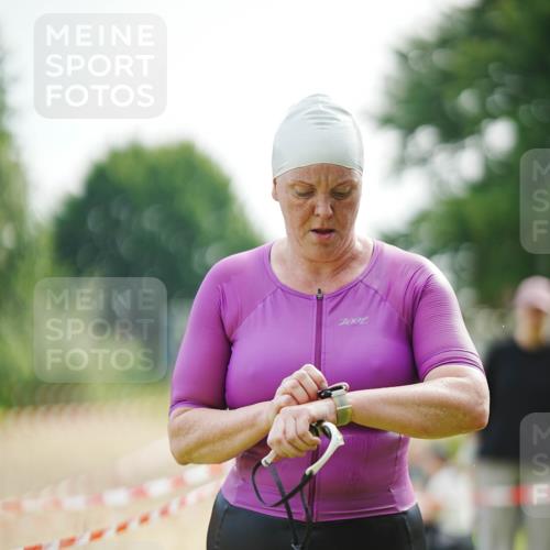 21.06.2026 - 29. Vierlanden-Triathlon LAZAROV Photography http://msf.ph/oto/9840166 21.06.2026 09:18:23 Schwimmen 259, 276, 281 meine-sportfotos.de