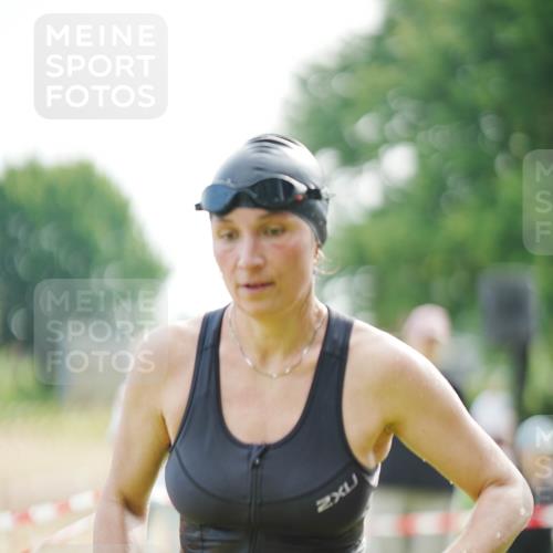 21.06.2026 - 29. Vierlanden-Triathlon LAZAROV Photography http://msf.ph/oto/9840170 21.06.2026 09:18:29 Schwimmen 238, 276 meine-sportfotos.de