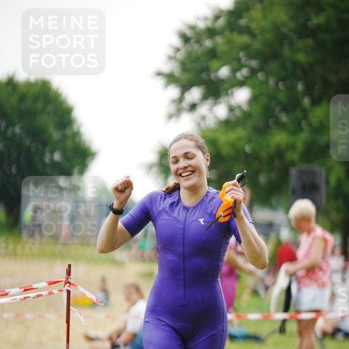 21.06.2026 - 29. Vierlanden-Triathlon LAZAROV Photography http://msf.ph/oto/9840190 21.06.2026 09:23:36 Schwimmen 270 meine-sportfotos.de