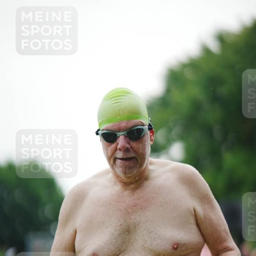 21.06.2026 - 29. Vierlanden-Triathlon LAZAROV Photography http://msf.ph/oto/9840204 21.06.2026 09:28:50 Schwimmen 289 meine-sportfotos.de