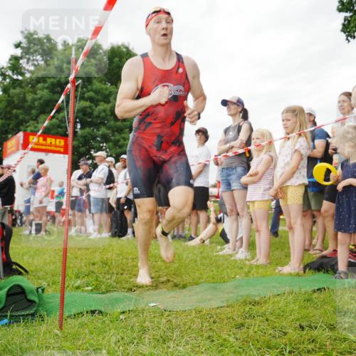 21.06.2026 - 29. Vierlanden-Triathlon LAZAROV Photography http://msf.ph/oto/9840273 21.06.2026 10:04:28 Schwimmen 440 meine-sportfotos.de