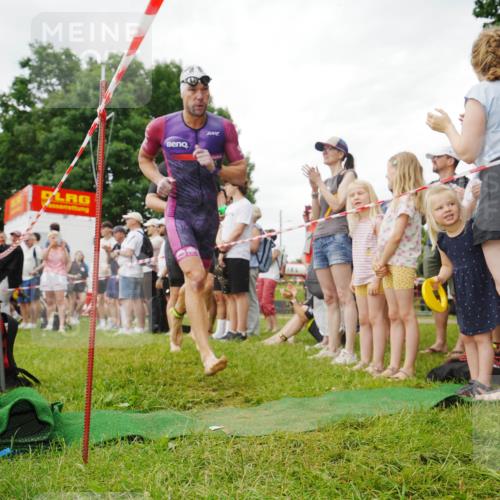 21.06.2026 - 29. Vierlanden-Triathlon LAZAROV Photography http://msf.ph/oto/9840286 21.06.2026 10:05:48 Schwimmen 395, 414, 429, 448 meine-sportfotos.de