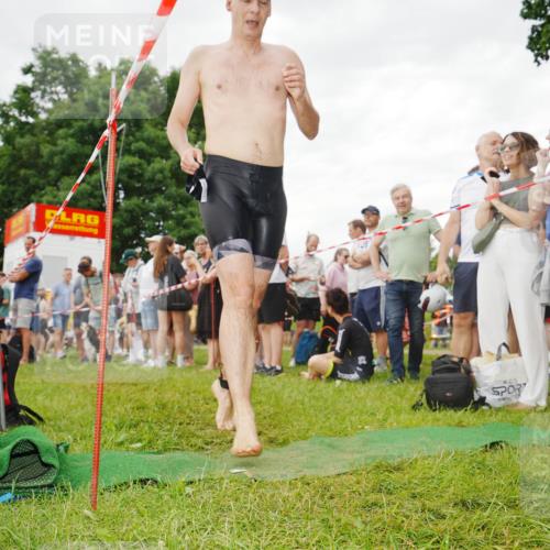 21.06.2026 - 29. Vierlanden-Triathlon LAZAROV Photography http://msf.ph/oto/9840368 21.06.2026 10:08:43 Schwimmen 403, 418, 422, 432, 1356 meine-sportfotos.de