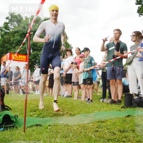 21.06.2026 - 29. Vierlanden-Triathlon LAZAROV Photography http://msf.ph/oto/9840407 21.06.2026 10:12:43 Schwimmen 401, 423 meine-sportfotos.de