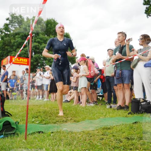 21.06.2026 - 29. Vierlanden-Triathlon LAZAROV Photography http://msf.ph/oto/9840457 21.06.2026 10:16:00 Schwimmen 552, 562 meine-sportfotos.de