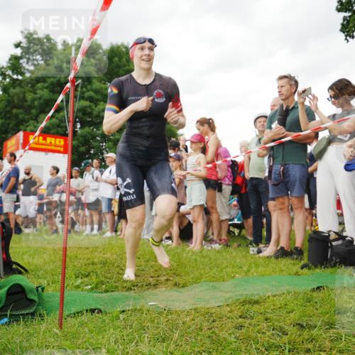 21.06.2026 - 29. Vierlanden-Triathlon LAZAROV Photography http://msf.ph/oto/9840462 21.06.2026 10:16:08 Schwimmen 562, 587 meine-sportfotos.de