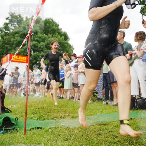 21.06.2026 - 29. Vierlanden-Triathlon LAZAROV Photography http://msf.ph/oto/9840553 21.06.2026 10:18:01 Schwimmen 481, 553, 563 meine-sportfotos.de