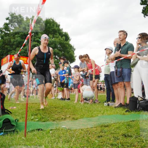 21.06.2026 - 29. Vierlanden-Triathlon LAZAROV Photography http://msf.ph/oto/9840588 21.06.2026 10:18:38 Schwimmen 368, 499, 513, 539, 571, 582, 605, 606, 608, 618 meine-sportfotos.de
