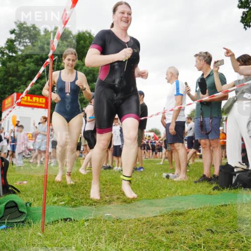 21.06.2026 - 29. Vierlanden-Triathlon LAZAROV Photography http://msf.ph/oto/9840653 21.06.2026 10:19:43 Schwimmen 498, 518, 522, 523, 534, 548, 566, 580, 581, 594, 603, 1357 meine-sportfotos.de