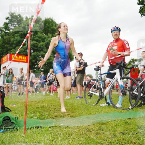 21.06.2026 - 29. Vierlanden-Triathlon LAZAROV Photography http://msf.ph/oto/9840706 21.06.2026 10:21:18 Schwimmen 576 meine-sportfotos.de