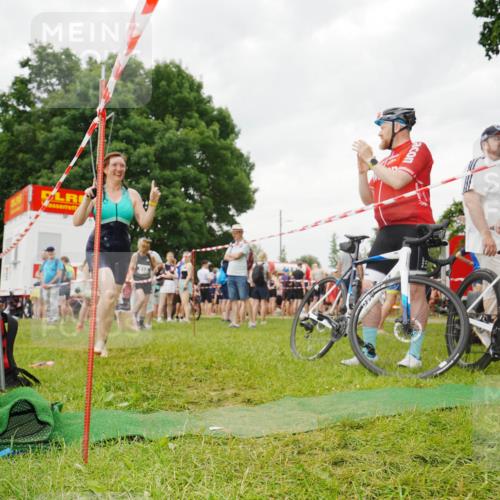 21.06.2026 - 29. Vierlanden-Triathlon LAZAROV Photography http://msf.ph/oto/9840727 21.06.2026 10:24:12 Schwimmen 560, 589, 611 meine-sportfotos.de