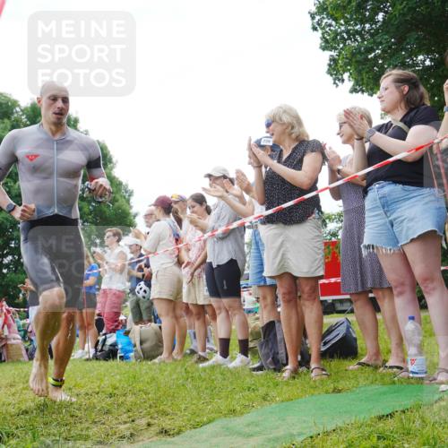 21.06.2026 - 29. Vierlanden-Triathlon LAZAROV Photography http://msf.ph/oto/9840744 21.06.2026 10:55:07 Schwimmen 97 meine-sportfotos.de