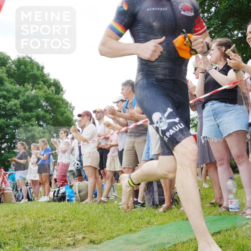 21.06.2026 - 29. Vierlanden-Triathlon LAZAROV Photography http://msf.ph/oto/9840774 21.06.2026 10:57:15 Schwimmen 701, 726, 740 meine-sportfotos.de
